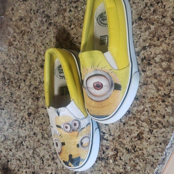 Shoes - Picture 3 of 3